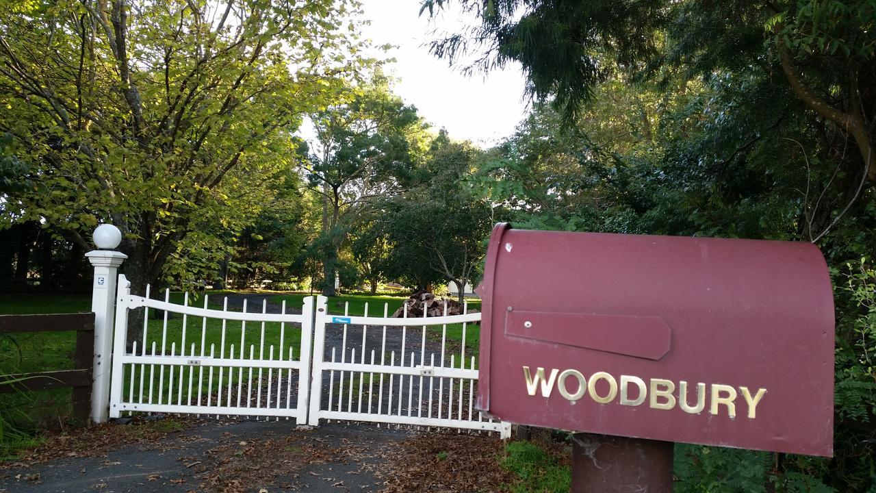 Woodbury Farm Bed & Breakfast Takanini Bagian luar foto